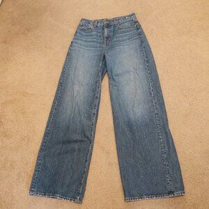 Wide-leg Jeans